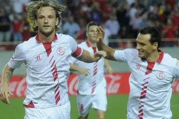 Dvije asistencije Rakitića u demoliranju gradskih rivala