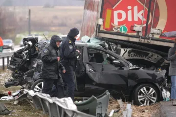 'Nije logično da je autobus prvi proklizao i izazvao lančani sudar'