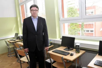 Udar na prosvjetu: Ovaj mjesec ništa od novca za prijevoz