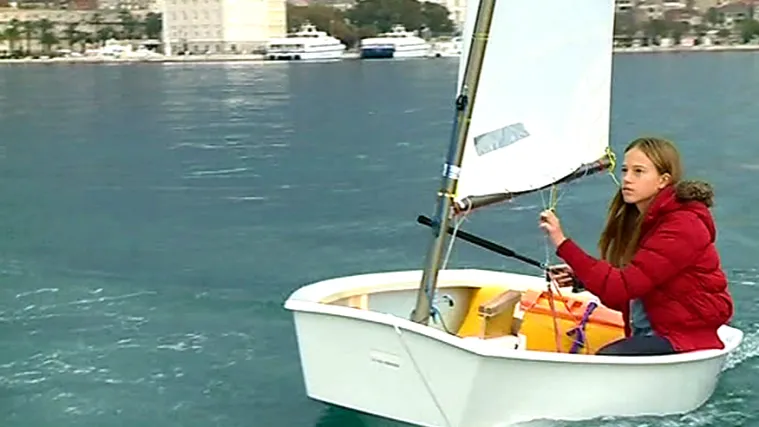 Upoznajte djevojčicu koja je riskirala život kako bi pomogla kolegi