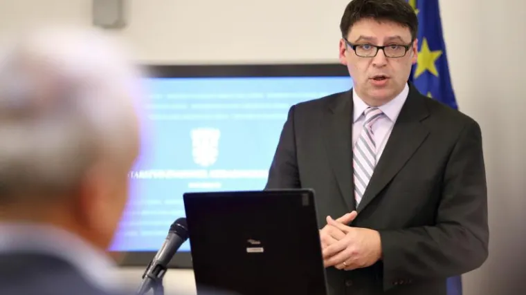 Prijavljen je DORH-u, ali Jovanović za sebe ima samo riječi hvale