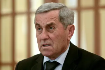 'Crkvene zgrade se oblažu oniksom dok narod kopa po smeću'