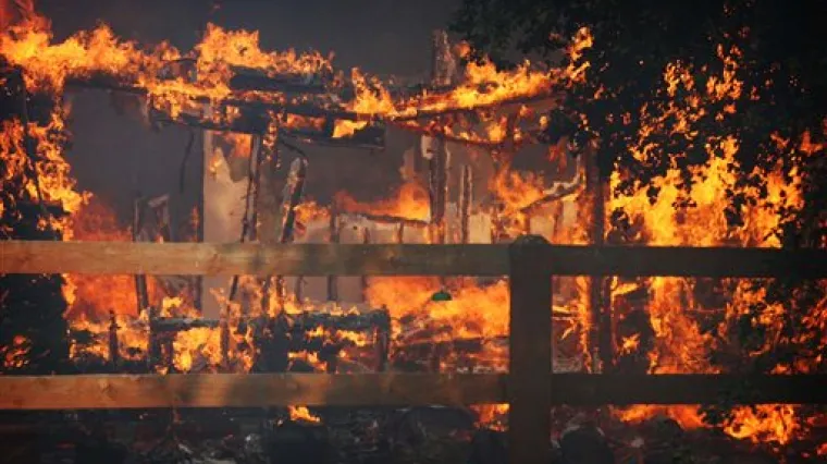 Požar usmrtio oca, ozlijeđeni majka i trogodi&scaron;nje dijete