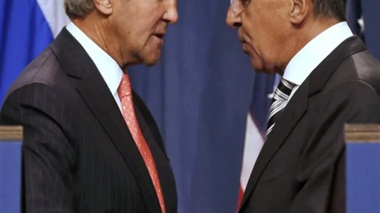 'Zapad se previ&scaron;e mje&scaron;a u ukrajinske prosvjede'