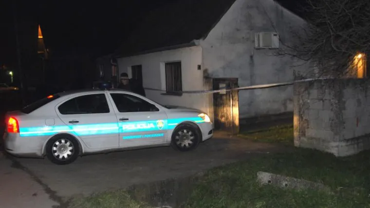 Nepokretna žena danima čekala smrt kraj suprugova tijela