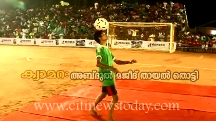 &Scaron;okantno: Cijela tribina se uru&scaron;ila, ozlijeđeno vi&scaron;e od sto ljudi