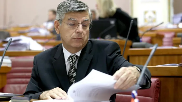 Reiner: Vlada je arogantno i bahato odlučila zanemariti upozorenja