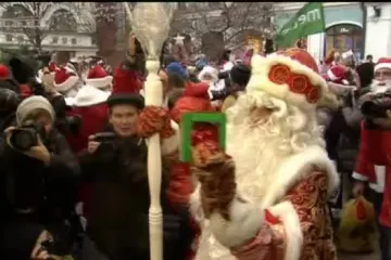Pogledajte kako teku božićne pripreme diljem svijeta