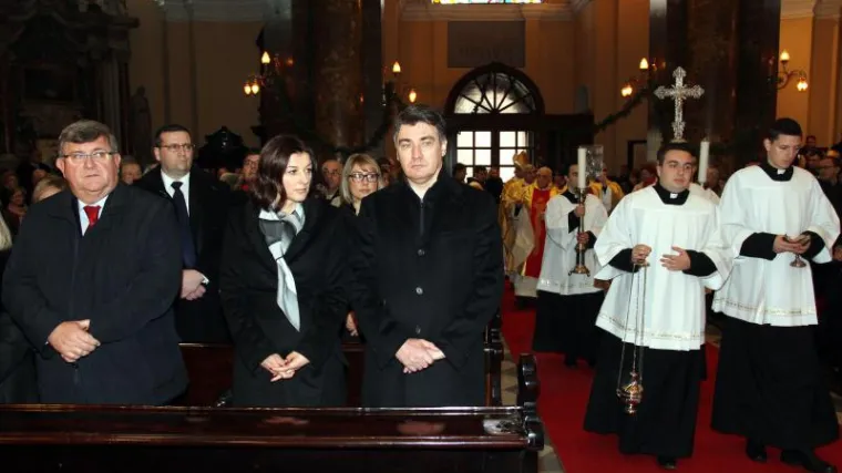 Milanović na božićnoj misi u Rijeci: Budimo mirni danas