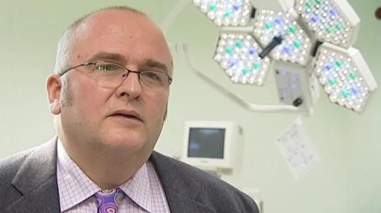 Bolesno: Kirurg napisao svoje inicijale na jetri pacijenta!