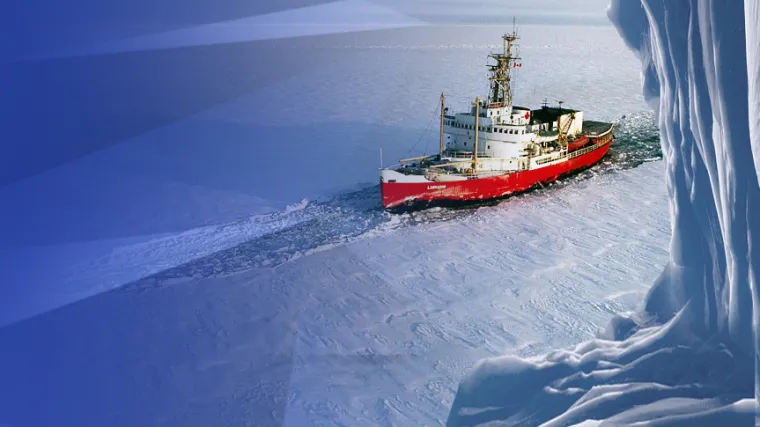 Australski ledolomac pokušat će spasiti zarobljeni ruski brod