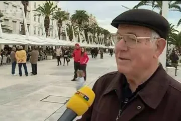 Koliko ljudi zaista stane na splitsku Rivu?