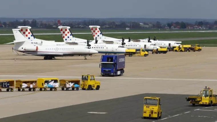 Opet problemi! Avion CA zbog kvara ostao na tlu u Danskoj