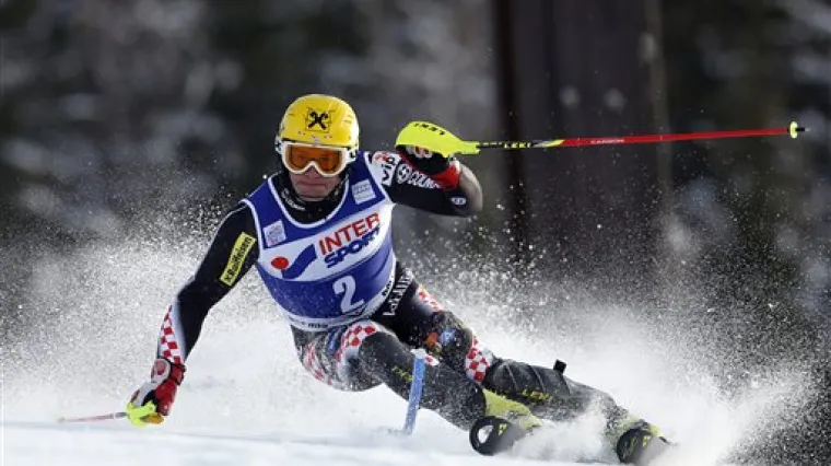 Slab plasman Kostelića na talijanskom 'Sljemenu'