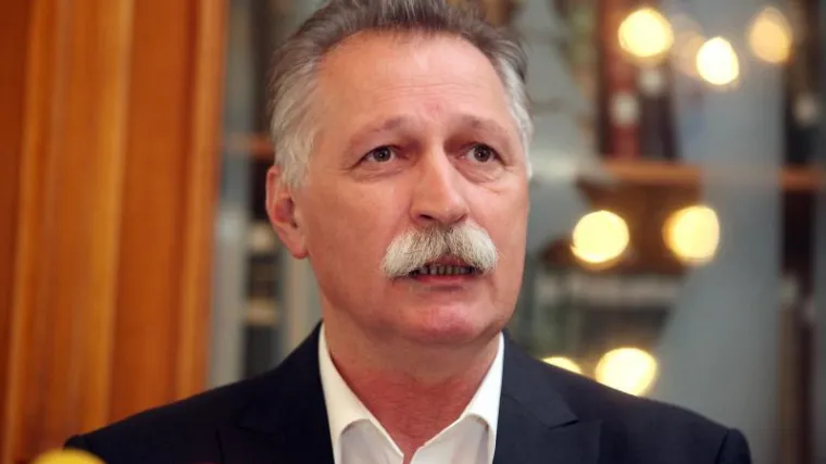 'Jovanović treba otići jer je počinio kazneno djelo'