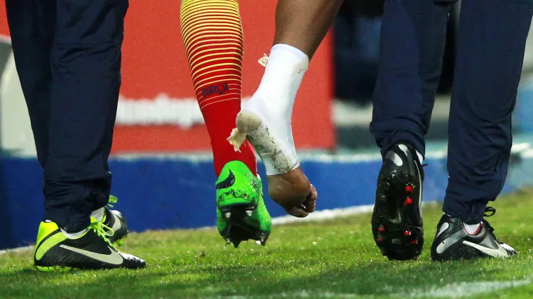 Barca i Brazil proživjeli minute straha zbog Neymara