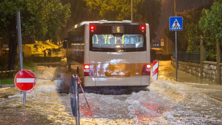 Olujno nevrijeme pogodilo dijelove Dalmacije