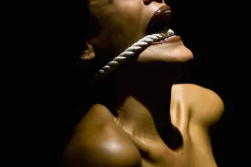 Grupno ju silovali zbog zapovijedi starješine