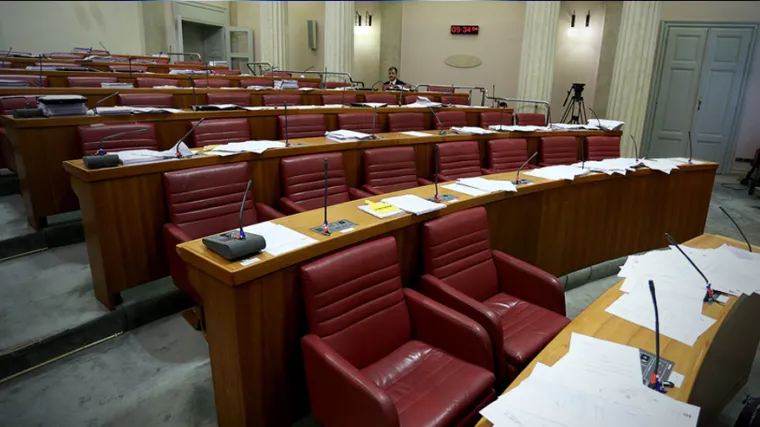 Mislili ste da su jedva dočekali vratiti se u Sabor? Prevarili ste se...