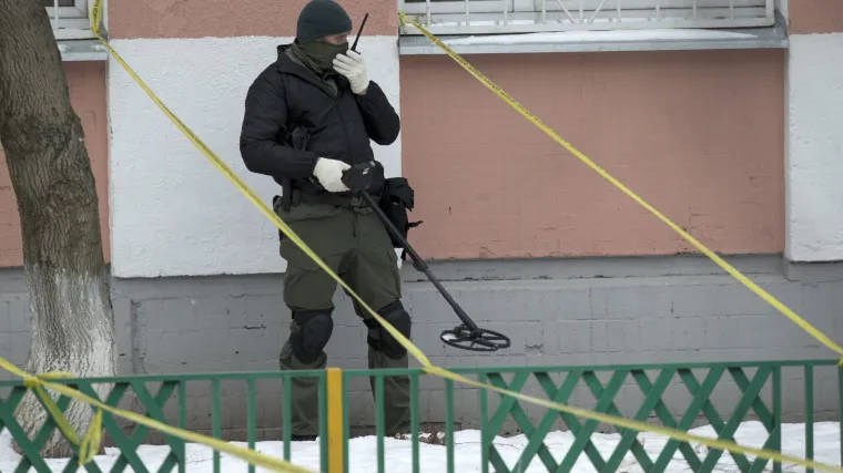 Policajca i nastavnika ubio jer neće proći s odličnim!?