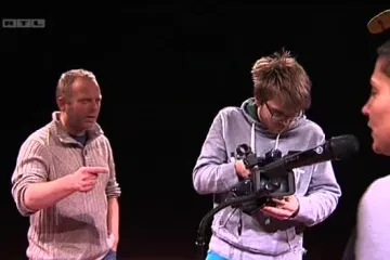 Mali ljudi u velikom zboru