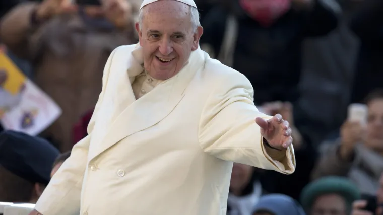 Papa pozvao katolike da 'ne brbljaju' nakon mise