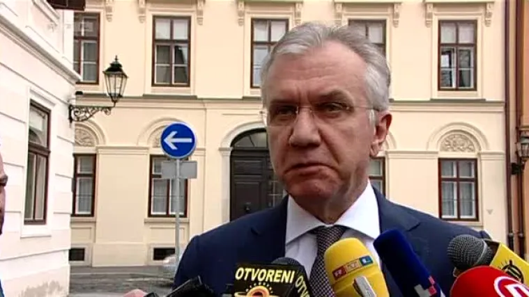 Ministri stali u obranu kolege Ostojića: 'U ovom smo svi skupa'