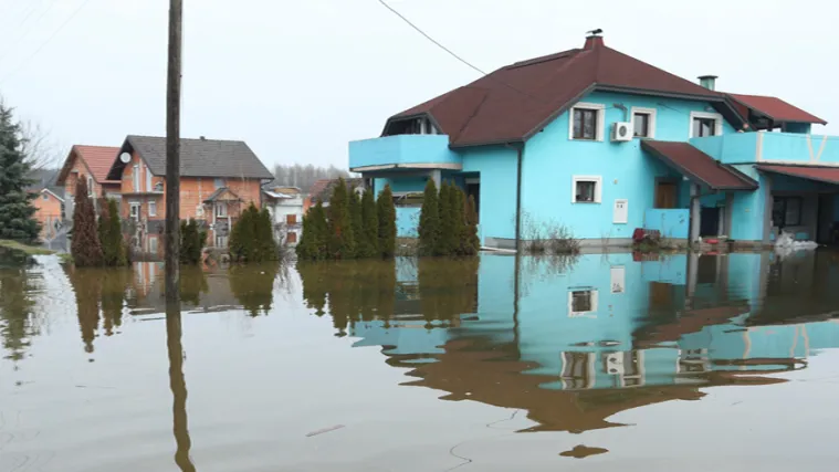 U mjestima oko Jasenovca rastu zaobalne vode