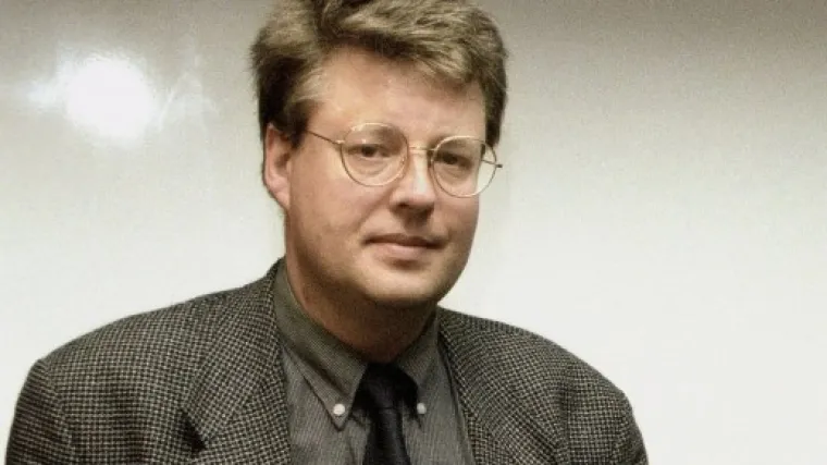 Slavni pisac kreirao zaokret u istrazi misterioznog ubojstva