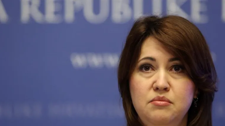 Ministrici Opačić u čeljust ugrađena titanska pločica