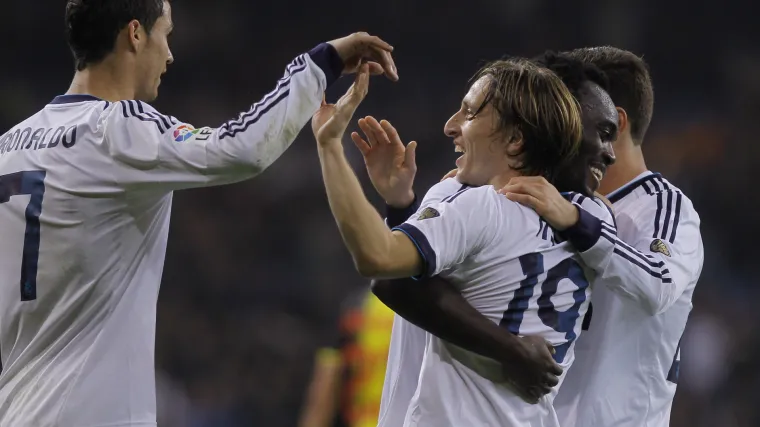 Real demolirao Schalke, Chelsea pro&scaron;ao pakao Istanbula!