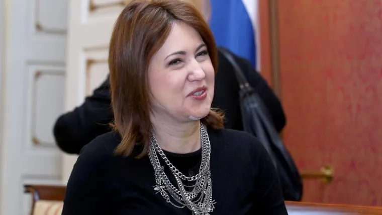 Ministrica Opačić se vratila na posao nakon operacije