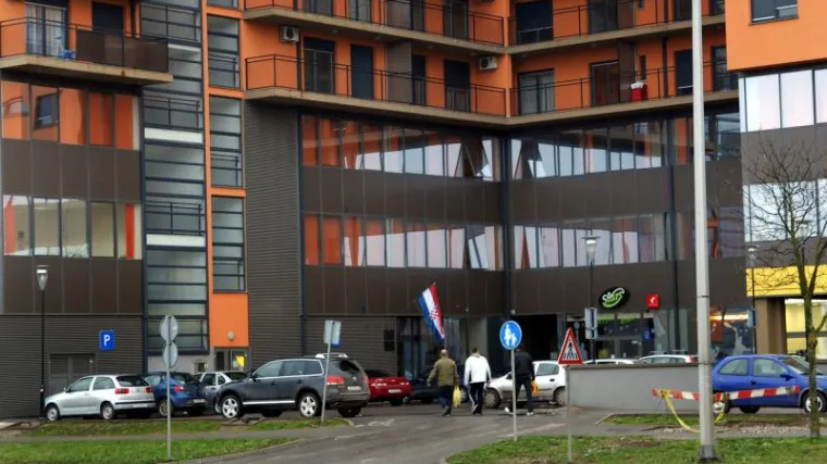 USKOK upao u Poreznu u Slavonskom Brodu: Najmanje dvoje uhićenih