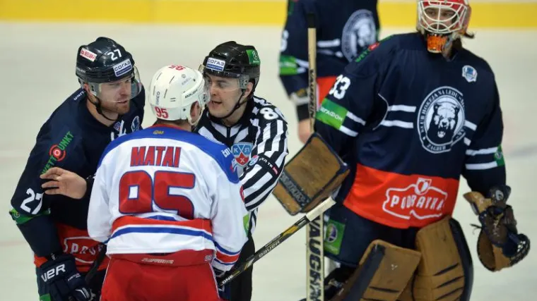 Medvjedi u bezizlaznoj situaciji nakon treće utakmice