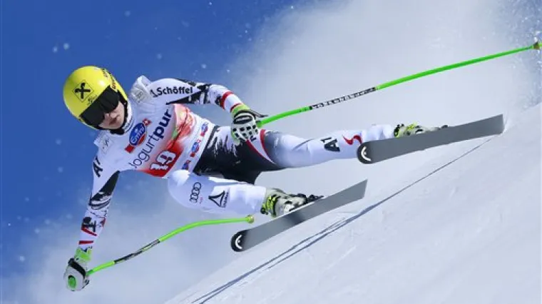 Fenninger osvojila Svjetski kup tri utrke prije kraja