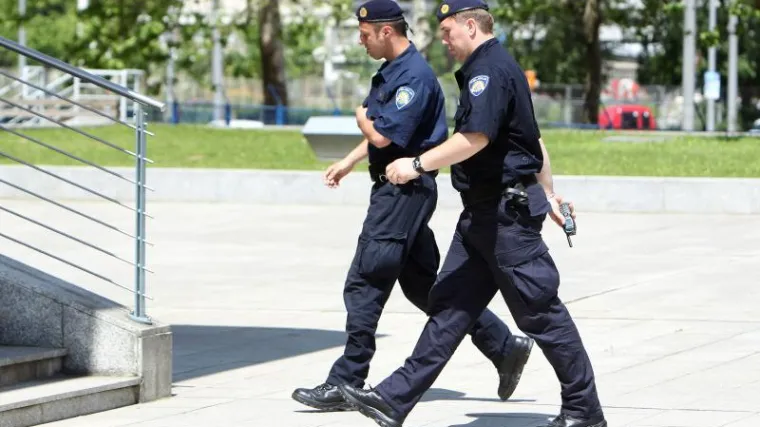 Masovni huliganizam u centru Zagreba!