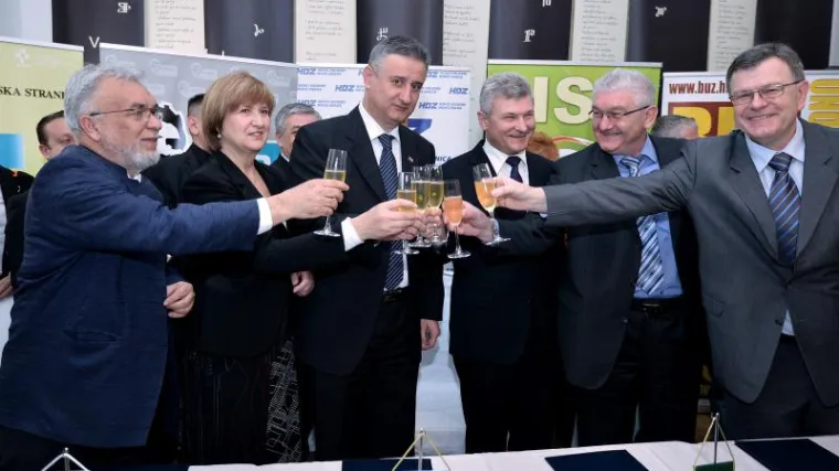 'Koalicija mora donijeti pobjedu protiv diktature u režiji ove Vlade'