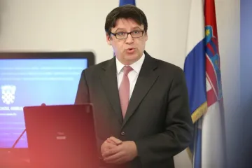 Jovanović na Facebooku: Kako se osjećao HDZ kad im se falsifikator obratio?