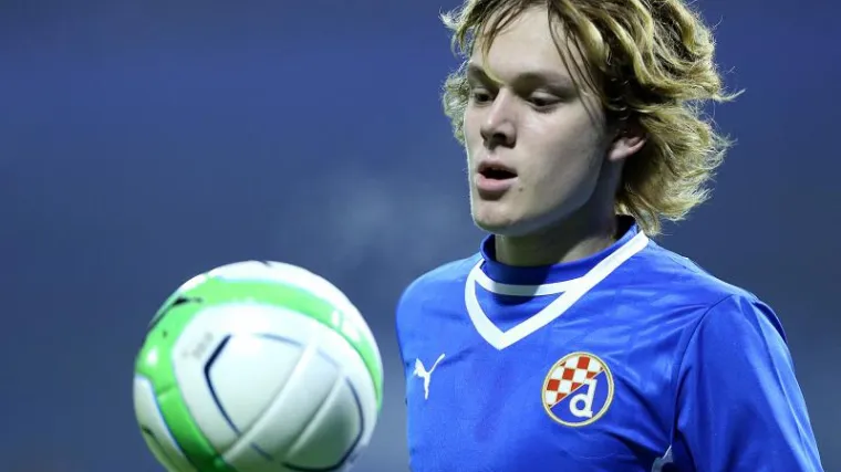 FIFA drastično kaznila Barcelonu: Propada li Halilovićev transfer?