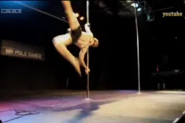 Upoznajte pole dancera koji svojim akrobacijama na šipki oduzima dah!