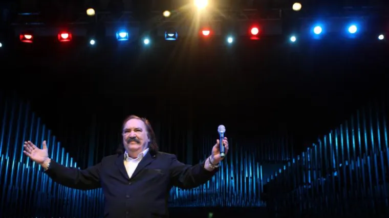 Mišo otkrio zašto ne pomišlja na pjevanje u Srbiji!