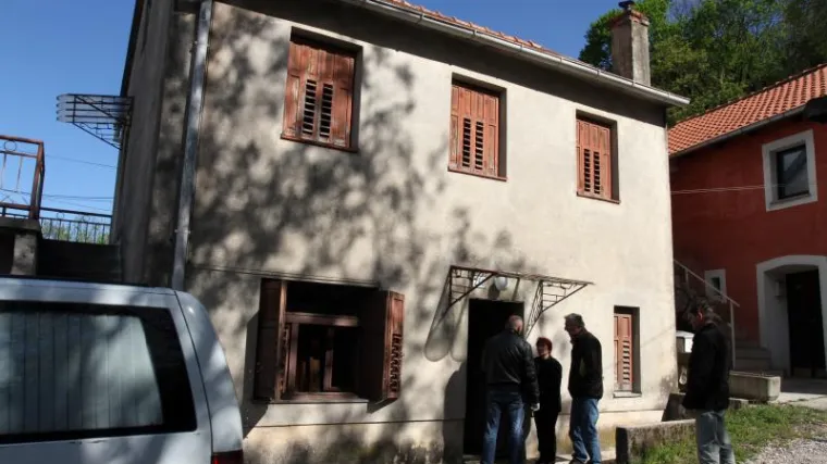 Ljudska nepažnja: Starica izgorjela u požaru kuće