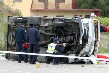 Turist poginuo u sudaru kampera i auta kod Ražanca