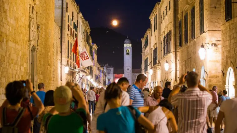 Ni lo&scaron;e vrijeme nije otjeralo prve turiste