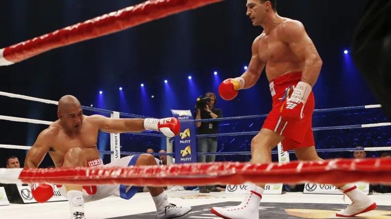 Kličko na dominantan način obranio titulu!