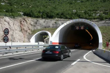 U tunelu iskočio šaht, zatvorena dionica između sv. Roka i Maslenice