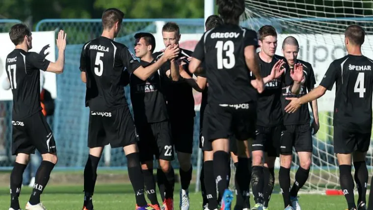 Dragovoljac pobjedom pobjegao sa začelja