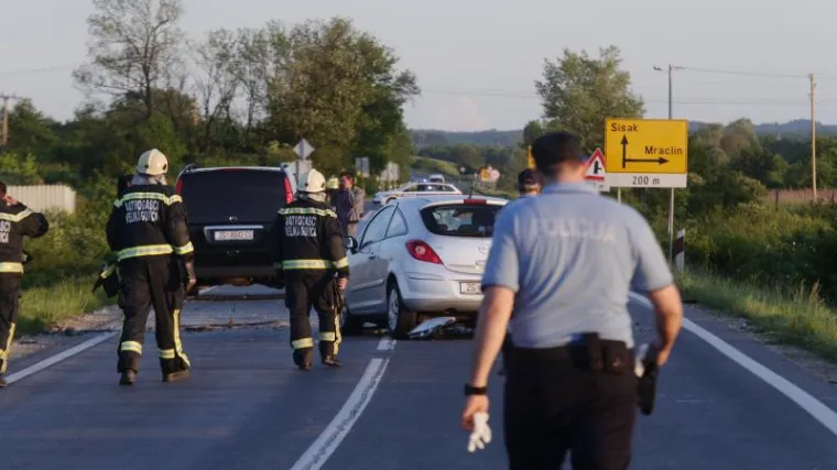 Dvije osobe poginule u te&scaron;koj nesreći kraj Velike Gorice