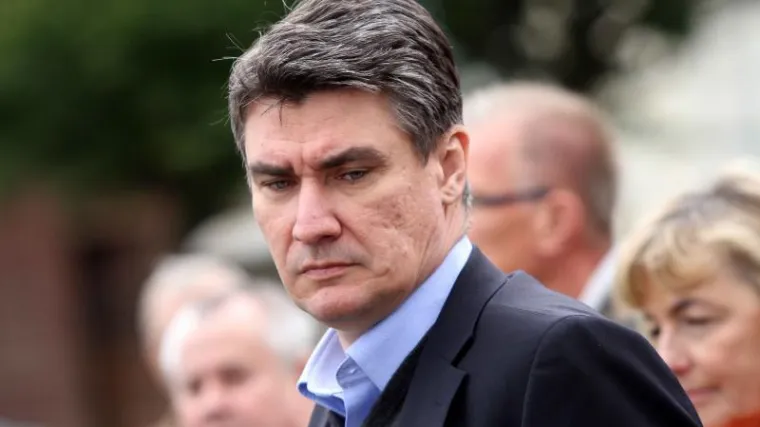 'Ne želim da obilazak poplavljenih terena izgleda kao poziranje'