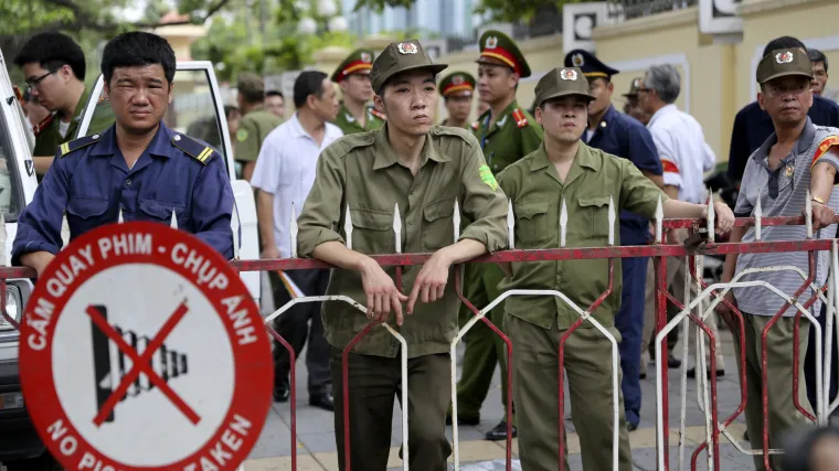 Vijetnam &scaron;alje policijsko pojačanje, Kina evakuira građane